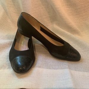 Salvatore Ferragamo Vintage Black Leather/Suede Flats 9.5